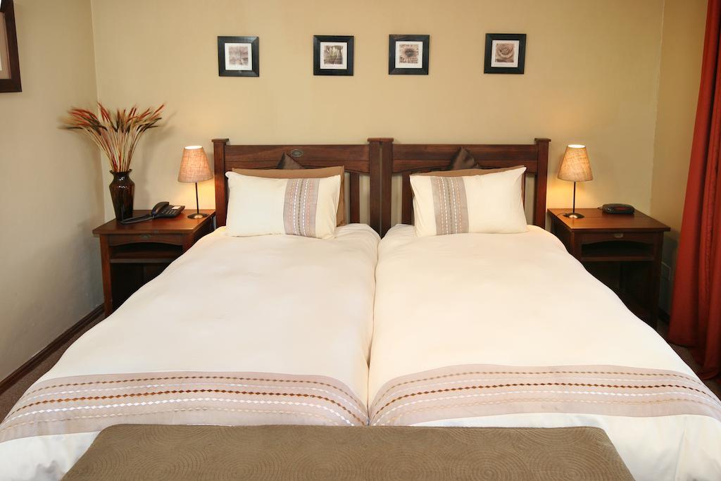 סנט פרנסיס ביי Thatchwood Country Lodge מראה חיצוני תמונה