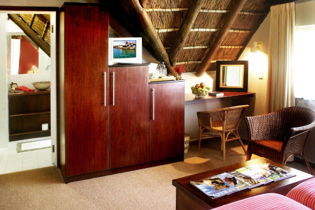 סנט פרנסיס ביי Thatchwood Country Lodge חדר תמונה